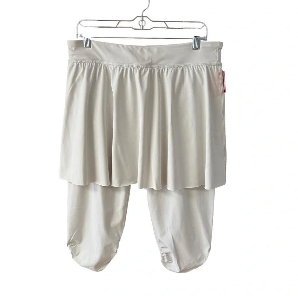 NEW SPANX Booty‎ Boost Skirt Around Knee Plus Size 1X White Cloud Sporty Workout